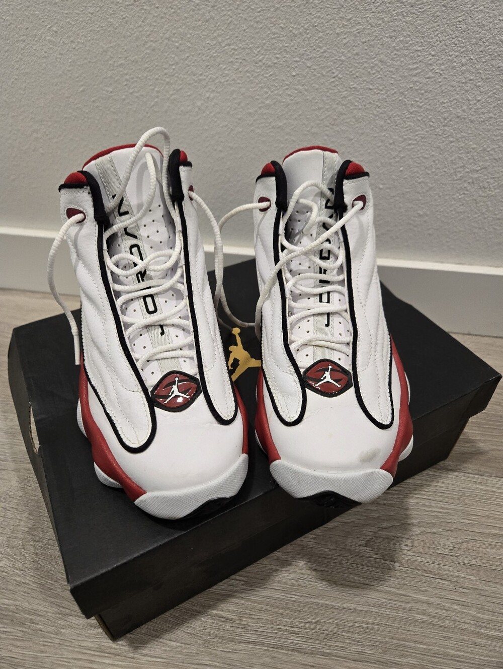 Jordan Pro Strong (GS) White/Black/Red Shoe - Picture 4 of 8